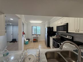 2206 S Cypress Bend Dr 508, Pompano Beach FL 33069