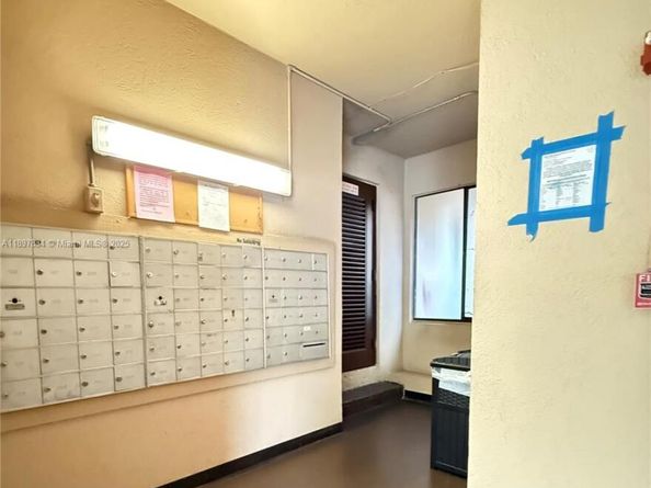 2206 S Cypress Bend Dr 508, Pompano Beach FL 33069