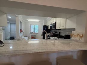 2206 S Cypress Bend Dr 508, Pompano Beach FL 33069