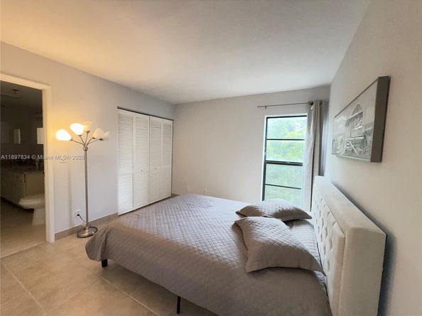 2206 S Cypress Bend Dr 508, Pompano Beach FL 33069