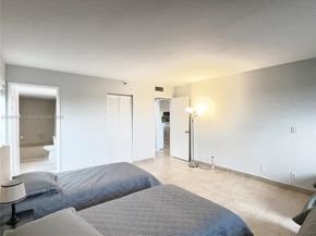 2206 S Cypress Bend Dr 508, Pompano Beach FL 33069