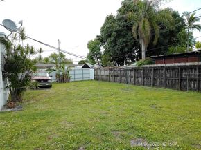 11412 SW 41st St, Miami FL 33165