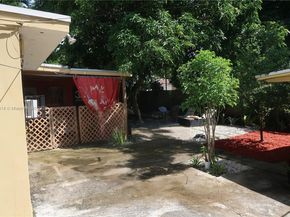 862 NE 82nd St, Miami FL 33138