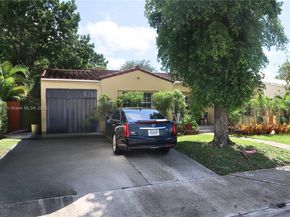 862 NE 82nd St, Miami FL 33138