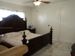 862 NE 82nd St, Miami FL 33138