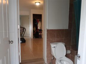 862 NE 82nd St, Miami FL 33138