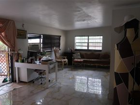 862 NE 82nd St, Miami FL 33138