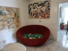 862 NE 82nd St, Miami FL 33138