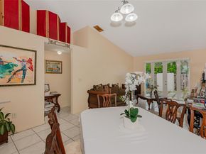 6745 NW 192nd Ln, Hialeah FL 33015