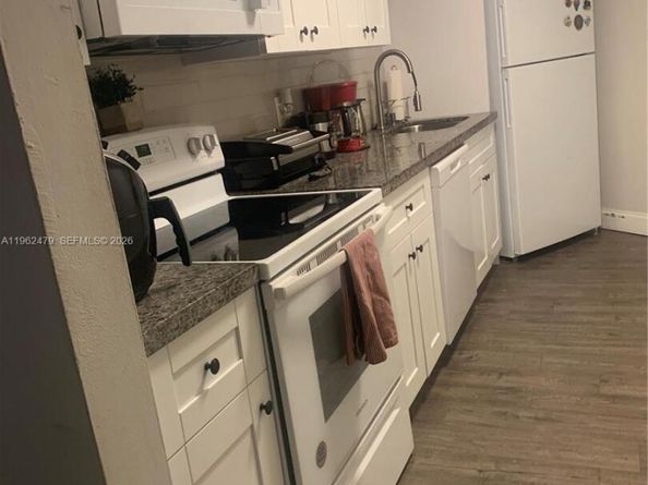 505 Spencer Dr 101, West Palm Beach FL 33409