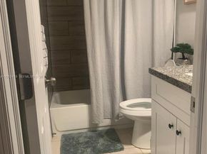 505 Spencer Dr 101, West Palm Beach FL 33409