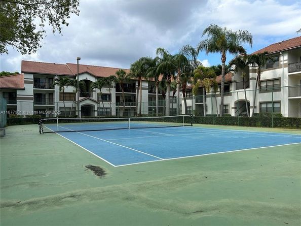 530 S Park Rd 3511, Hollywood FL 33021