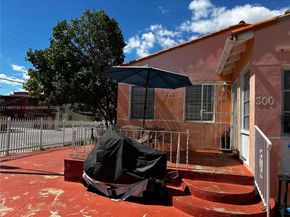 300 NW 13th Ave, Miami FL 33125