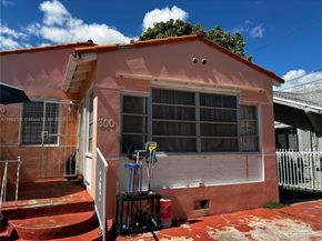 300 NW 13th Ave, Miami FL 33125