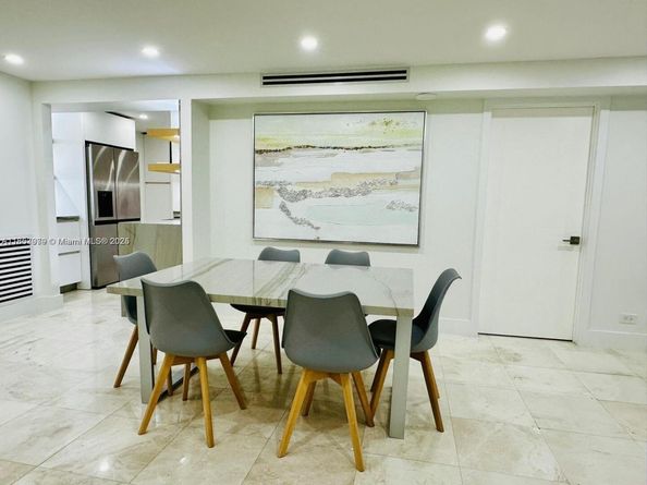 6039 Collins Ave 414, Miami Beach FL 33140