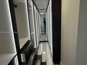 6039 Collins Ave 414, Miami Beach FL 33140