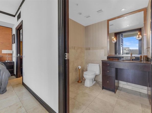 1437 Collins Ave PH18, Miami Beach FL 33139