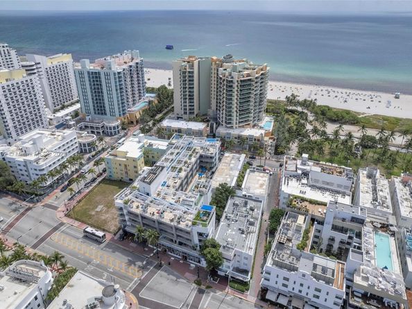 1437 Collins Ave PH18, Miami Beach FL 33139