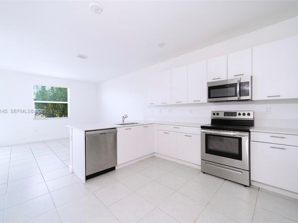 12661 NW 23rd Pl, Miami FL 33167