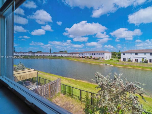 12661 NW 23rd Pl, Miami FL 33167