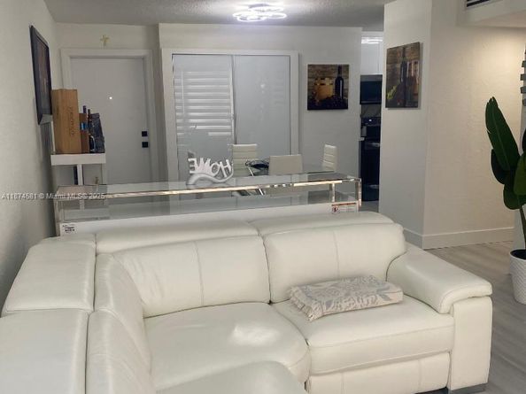8821 W Flagler St 503, Miami FL 33174