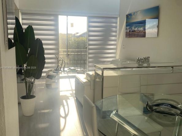 8821 W Flagler St 503, Miami FL 33174