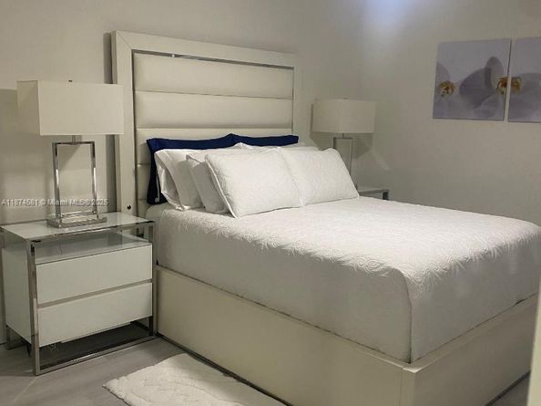 8821 W Flagler St 503, Miami FL 33174