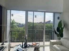 8821 W Flagler St 503, Miami FL 33174