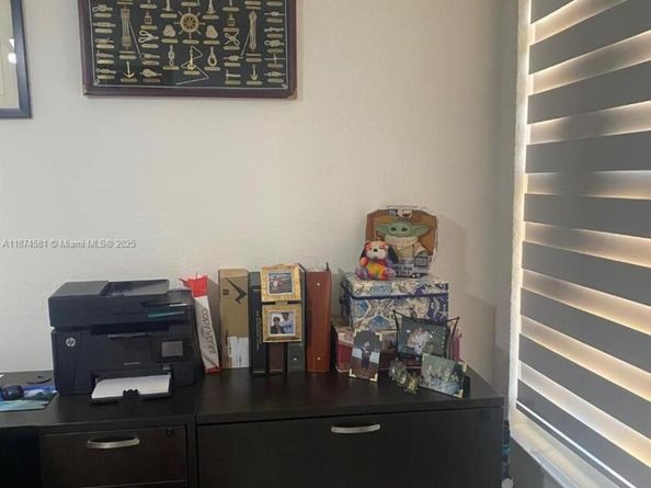 8821 W Flagler St 503, Miami FL 33174