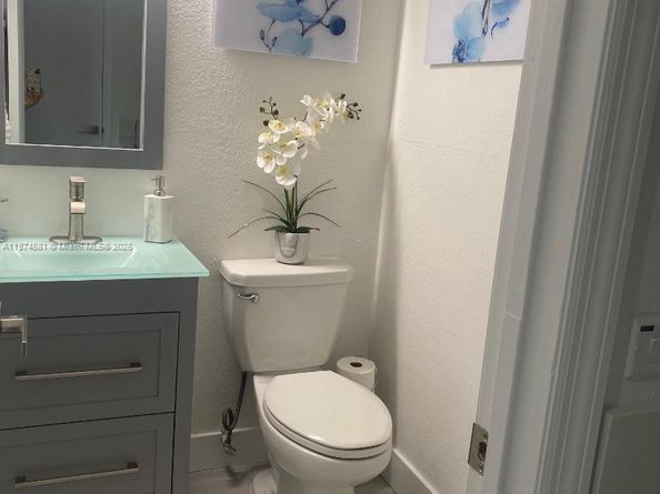 8821 W Flagler St 503, Miami FL 33174