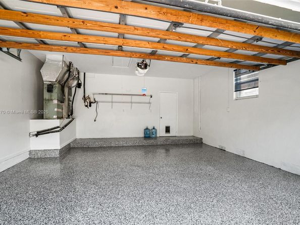 2611 Oakbrook Ln, Weston FL 33332