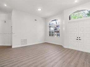 2611 Oakbrook Ln, Weston FL 33332