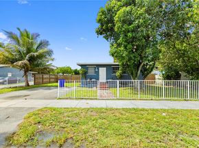5734 Mckinley St, Hollywood FL 33021