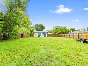 5734 Mckinley St, Hollywood FL 33021