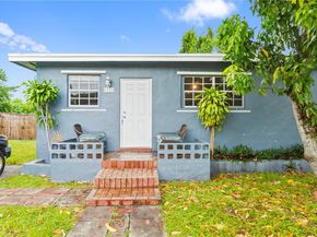 5734 Mckinley St, Hollywood FL 33021