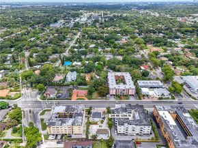 340 NE 125th St, North Miami FL 33161