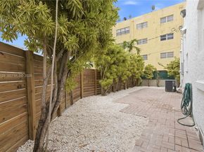 340 NE 125th St, North Miami FL 33161