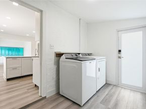 340 NE 125th St, North Miami FL 33161