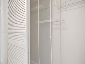 873 NE 195th St 309, North Miami Beach FL 33179