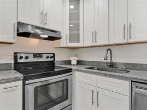 873 NE 195th St 309, North Miami Beach FL 33179