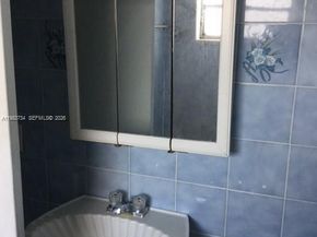 1855 W 60th St 423C, Hialeah FL 33012