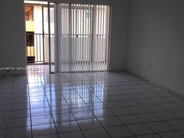 1855 W 60th St 423C, Hialeah FL 33012