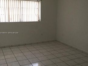 1855 W 60th St 423C, Hialeah FL 33012