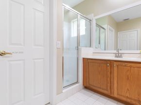 7557 NW 18th Dr, Pembroke Pines FL 33024