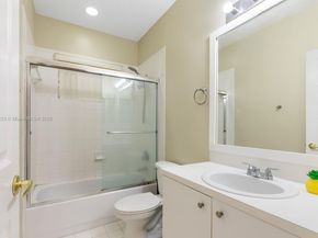7557 NW 18th Dr, Pembroke Pines FL 33024