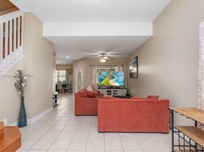 7557 NW 18th Dr, Pembroke Pines FL 33024