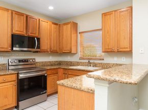 7557 NW 18th Dr, Pembroke Pines FL 33024