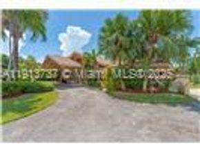 10220 SW 140th St, Miami FL 33176