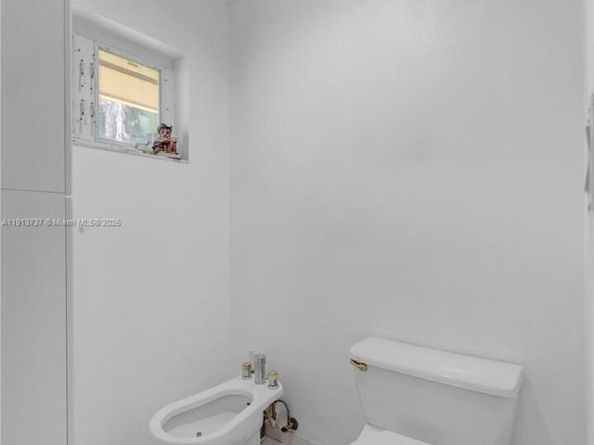 10220 SW 140th St, Miami FL 33176