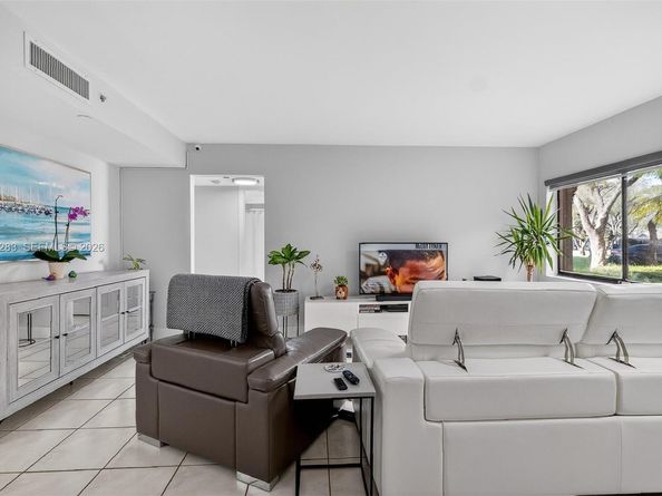 8540 SW 133rd Ave Rd 112, Miami FL 33183